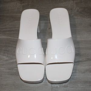 Gucci slide sandals